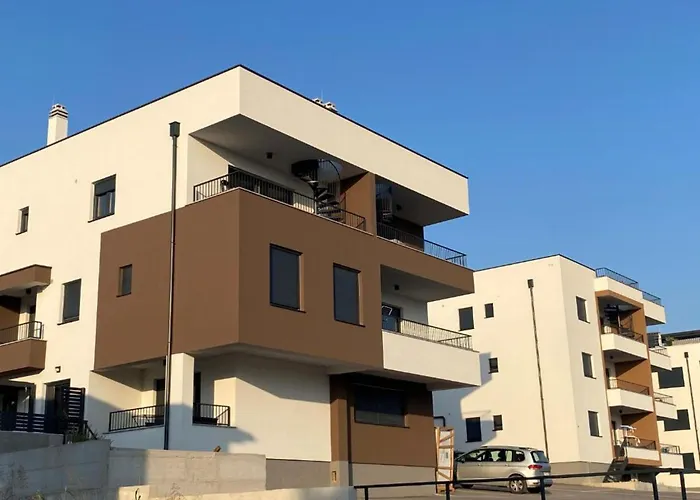 Belavista * ザダル